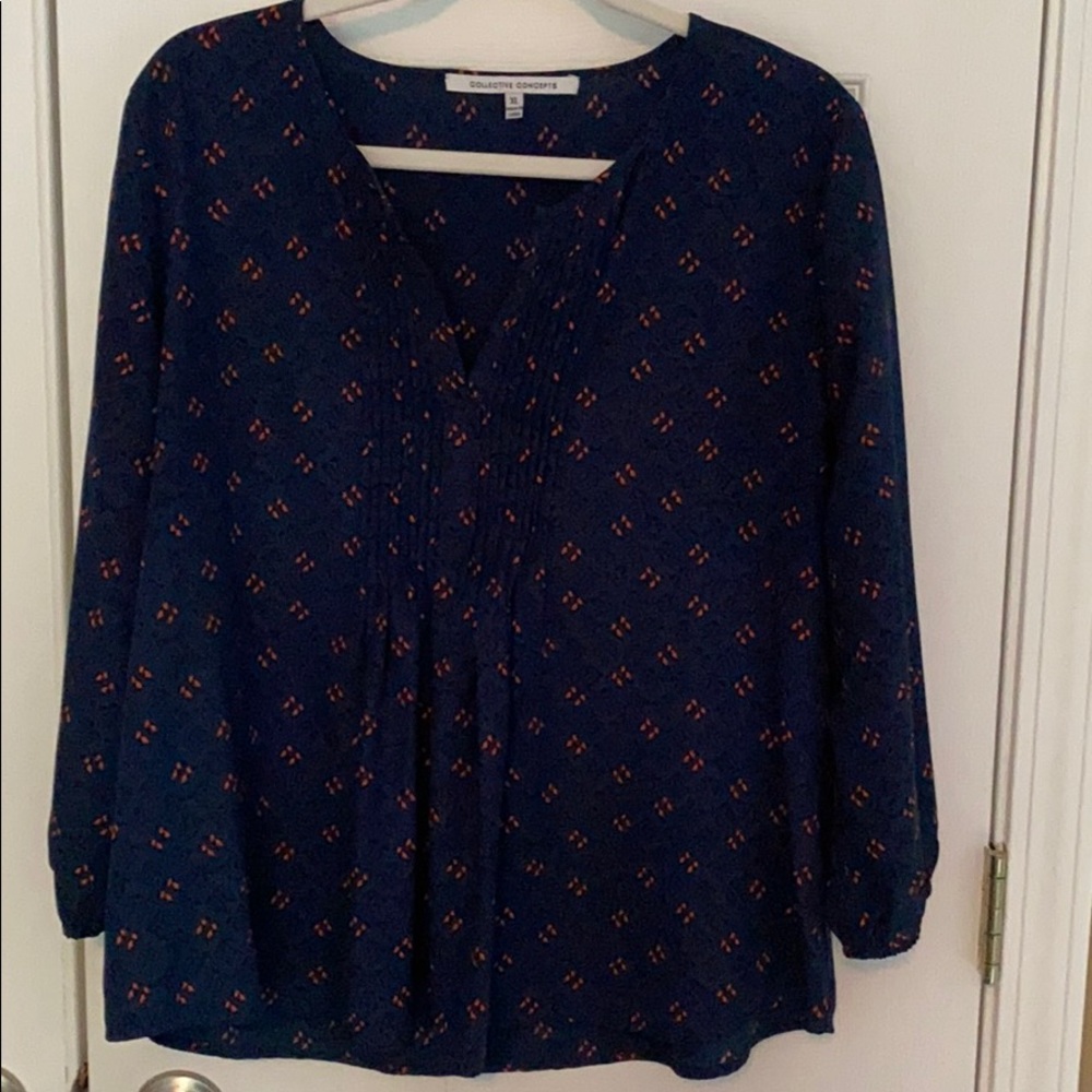 Blue print loose top. Size XL Collective Concepts